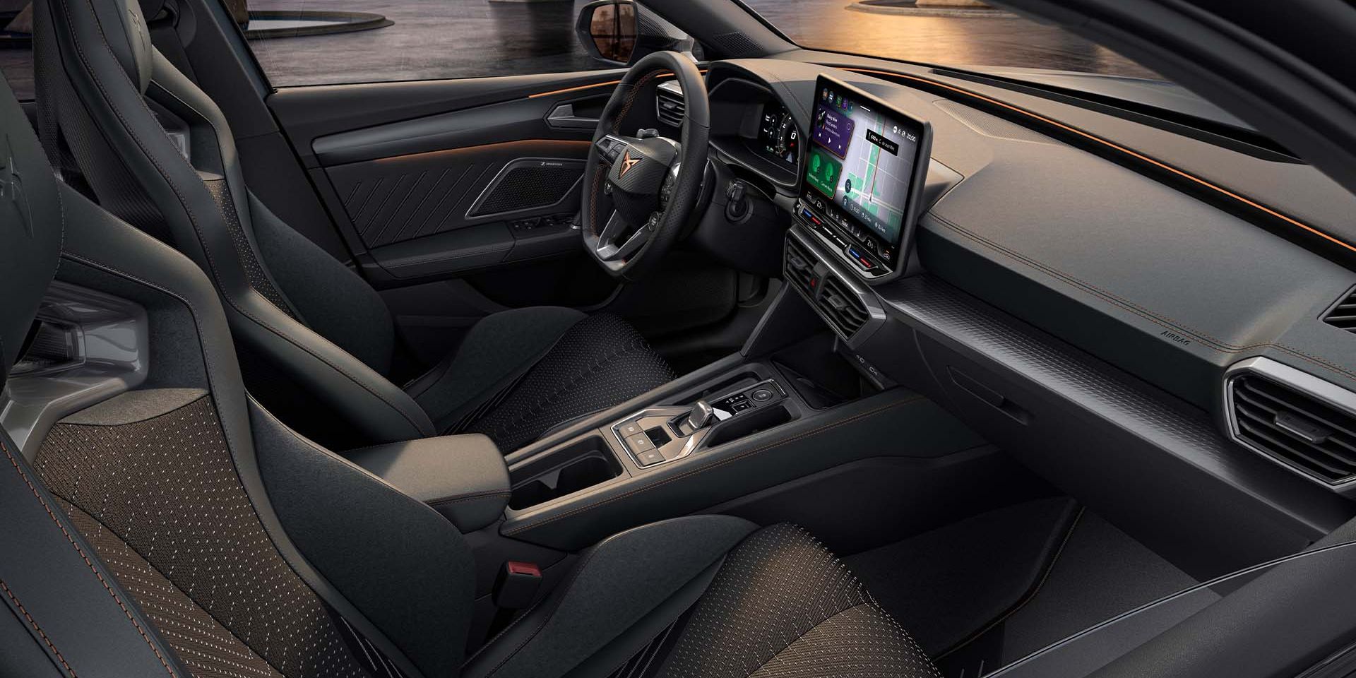 CUPRA Leon Sportstourer interiér Extreme