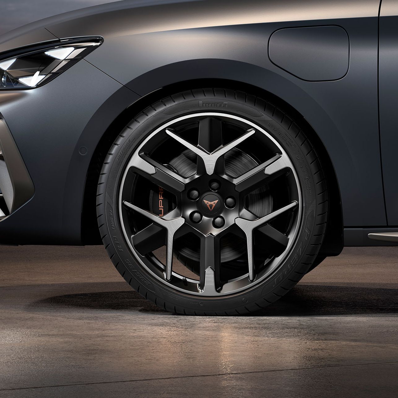 CUPRA Born Leon Sportstourer 19" Hailstom