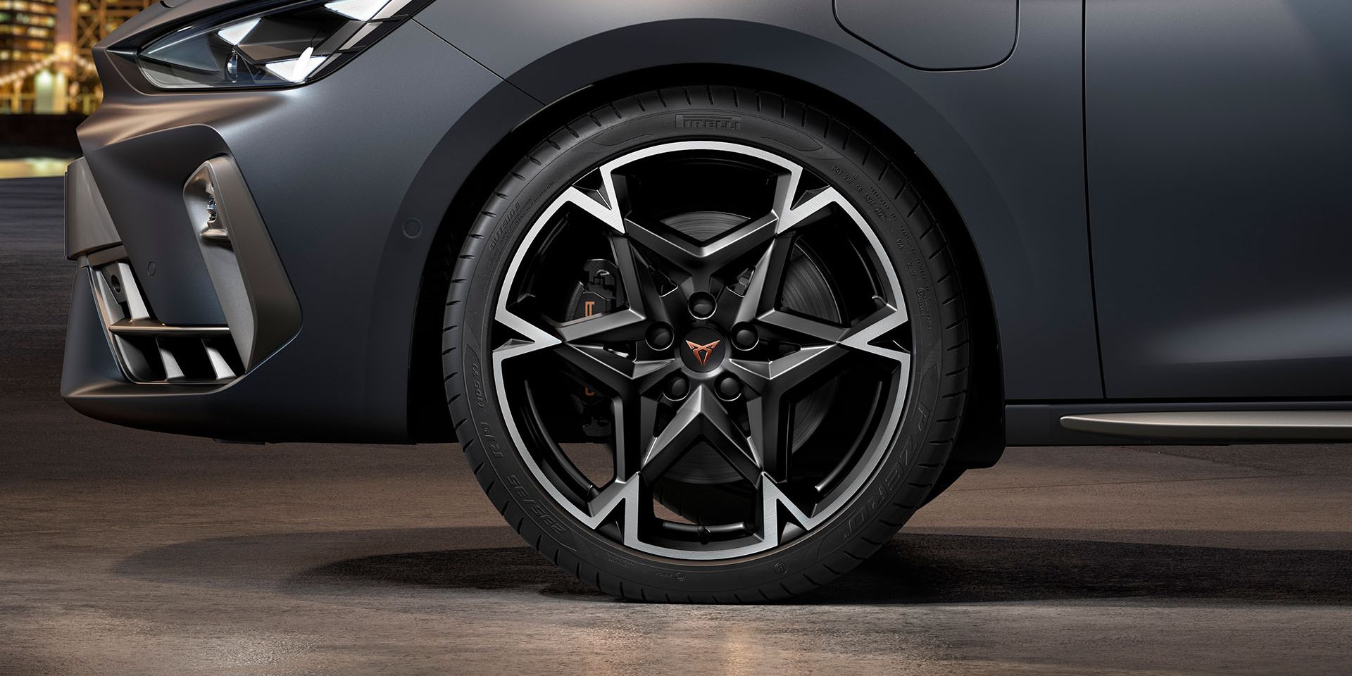 CUPRA Leon Sportstourer 19" Polar