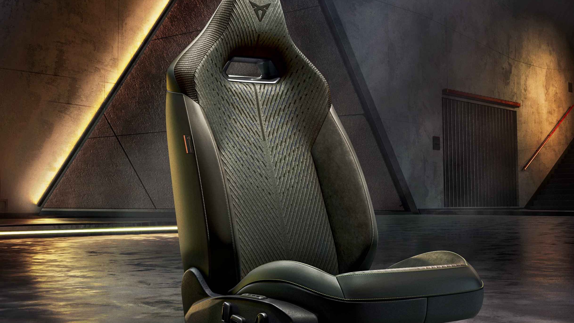 Športové predné sedadlo pre model CUPRA v edícii Tribe.