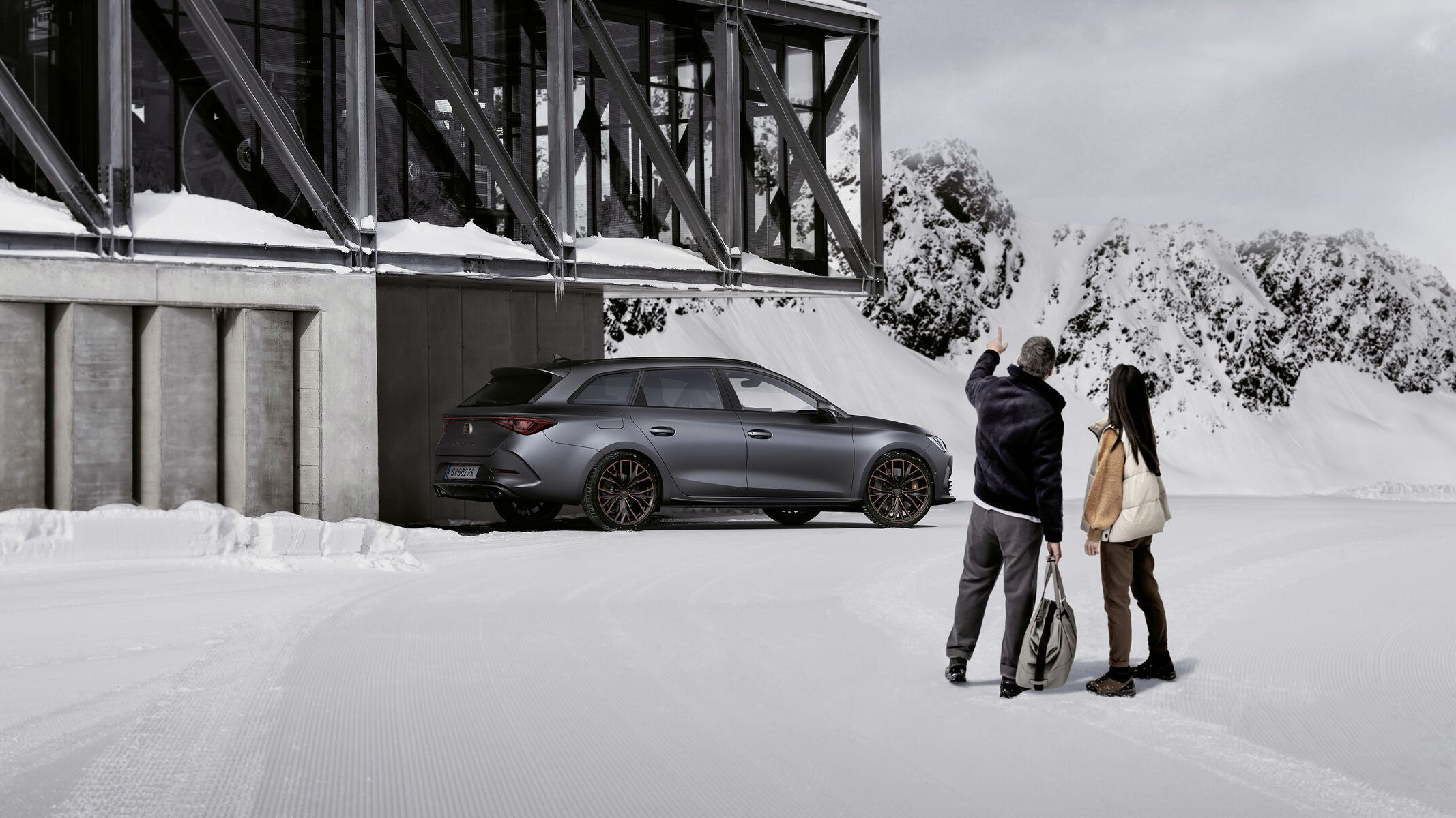 Blick von oben auf einen Cupra Leon